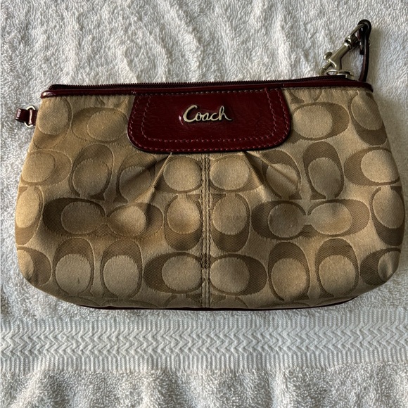 Vintage COACH Jacquard Pleated Sateen Wristlet - As Is - 45808 - Picture 1 of 6